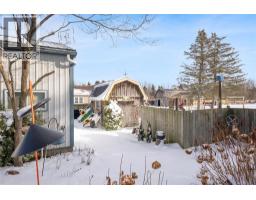 412 GREGORY DRIVE East - 11