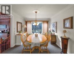 412 GREGORY DRIVE East - 26