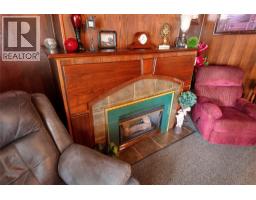 412 GREGORY DRIVE East - 28