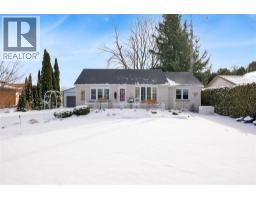 412 GREGORY DRIVE East - 3