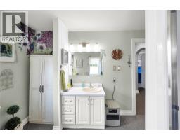 412 GREGORY DRIVE East - 35