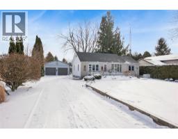 412 GREGORY DRIVE East - 4