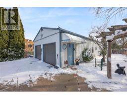 412 GREGORY DRIVE East - 9