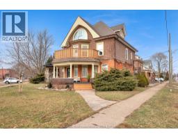 11 Victoria AVENUE - 1