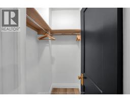 11 Victoria AVENUE - 14