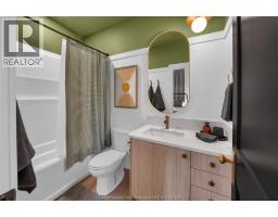 11 Victoria AVENUE - 15