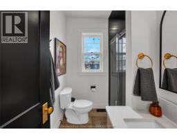 11 Victoria AVENUE - 22