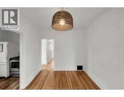 11 Victoria AVENUE - 32