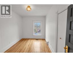 11 Victoria AVENUE - 36