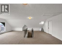 11 Victoria AVENUE - 41