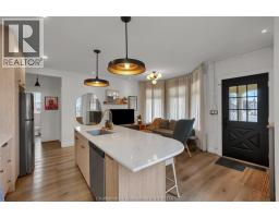 11 Victoria AVENUE - 9