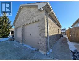 60 ENCLAVE PLACE - 44