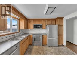 137 Oxley DRIVE - 12