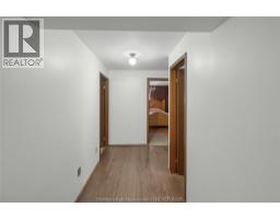 137 Oxley DRIVE - 33