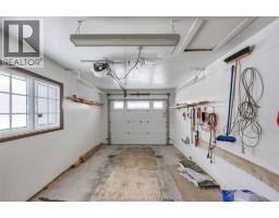 137 Oxley DRIVE - 44