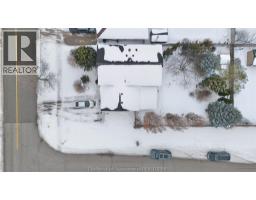 137 Oxley DRIVE - 49