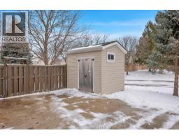 104 Bruinsma AVENUE - 48