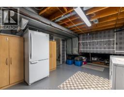 10 Cardinal CRESCENT - 28