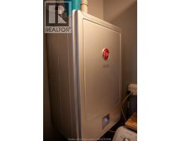 7675 RIVERSIDE DRIVE - 29