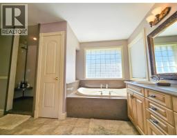 7635 Riverview LINE - 35