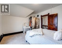 3 Lansdowne AVENUE - 19