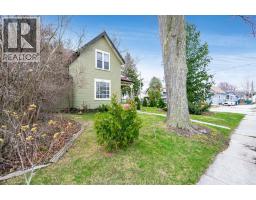 3 Lansdowne AVENUE - 32