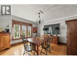 243 Chatham STREET South - 18