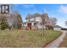 243 Chatham STREET South - 2