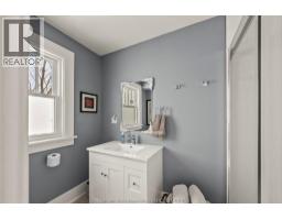 243 Chatham STREET South - 27