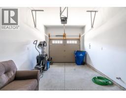 3 Jonathan STREET - 24