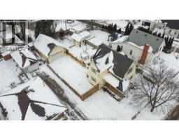 32 HALL STREET North - 12