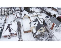 32 HALL STREET North - 44