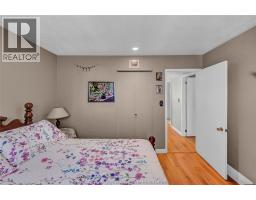 9 Thornhill CRESCENT - 20