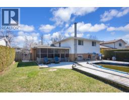 9 Thornhill CRESCENT - 39