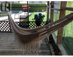 9 Thornhill CRESCENT - 40