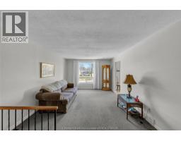 9 Thornhill CRESCENT - 6