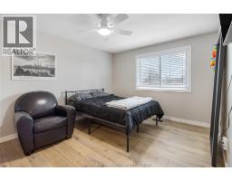 76 PAMELA CRESCENT - 25