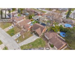 76 PAMELA CRESCENT - 45