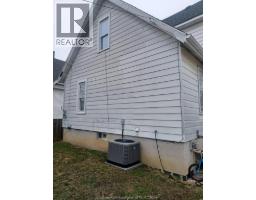 278 Queen STREET South West - 3