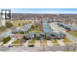 15 Churchill Park ROAD - 39