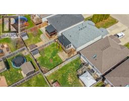 151 GREENFIELD LANE - 44