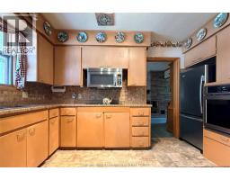 927 Charing Cross ROAD - 14