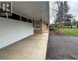 927 Charing Cross ROAD - 32