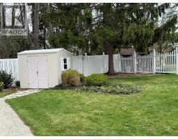 927 Charing Cross ROAD - 34