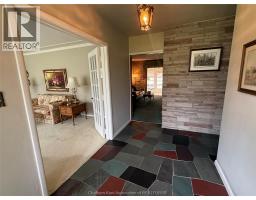 927 Charing Cross ROAD - 4