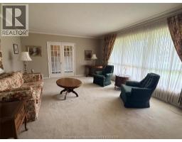 927 Charing Cross ROAD - 6