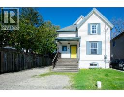 31 Adelaide STREET North - 3