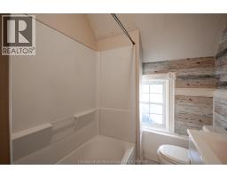 31 Adelaide STREET North - 35