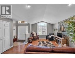 8 Windfield CRESCENT - 10