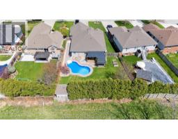 8 Windfield CRESCENT - 45